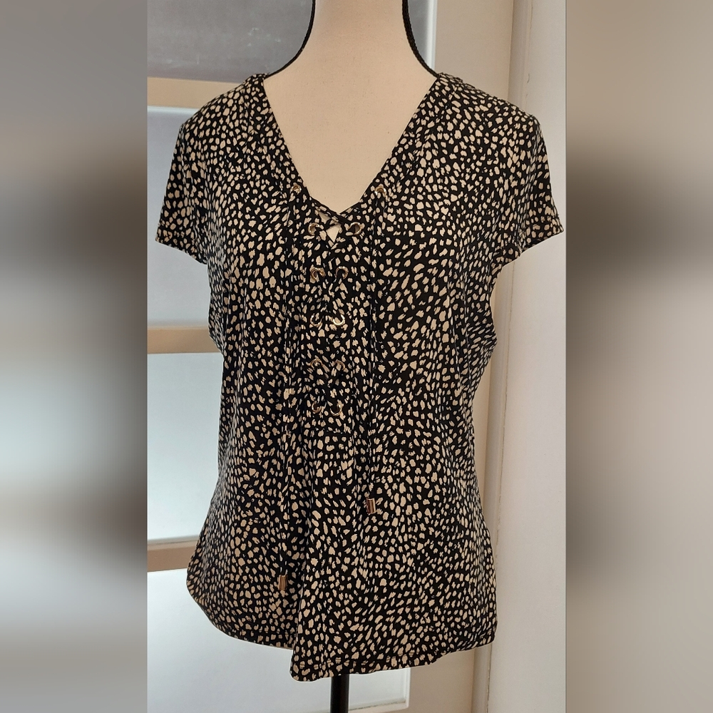INC International Concepts Black and White Fitted Short Sleeve Blouse